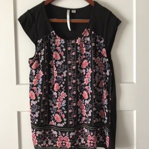 Sleeveless floral blouse